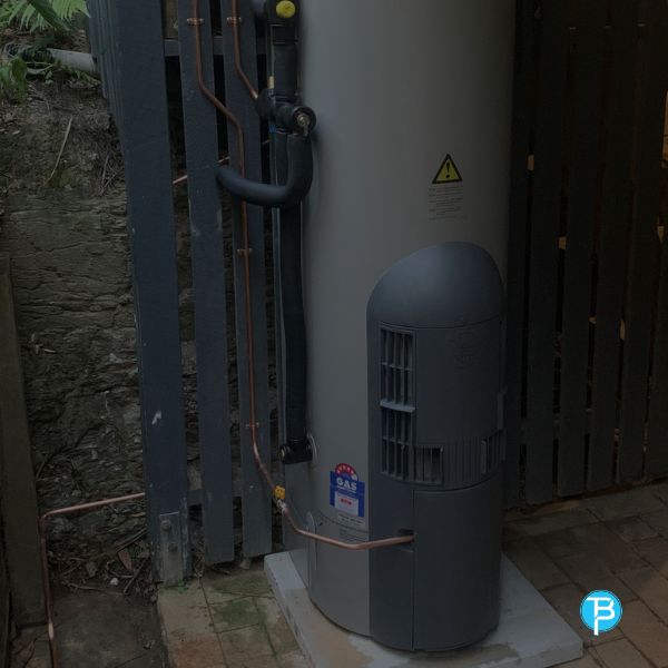 Gas fitting installation